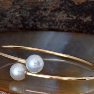 Pearl bracelet freshwater-14 K Yellow Gold-Bridal jewelry-Pearl bracelet-Anniversary present-For her-Birthday present-Pearl bracelet wedding image 2