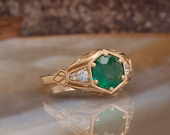 vintage emerald ring-art deco emerald ring-emerald ring-6 prong ring-emerald engagement ring-round emerald ring-edwardian emerald ring