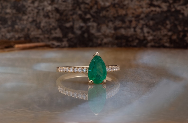 Emerald Engagement Ring Art deco Emerald Engagement Ring Gold Ring-Anniversary present-Promised ring-Emerald ring-Pear shaped emerald image 3