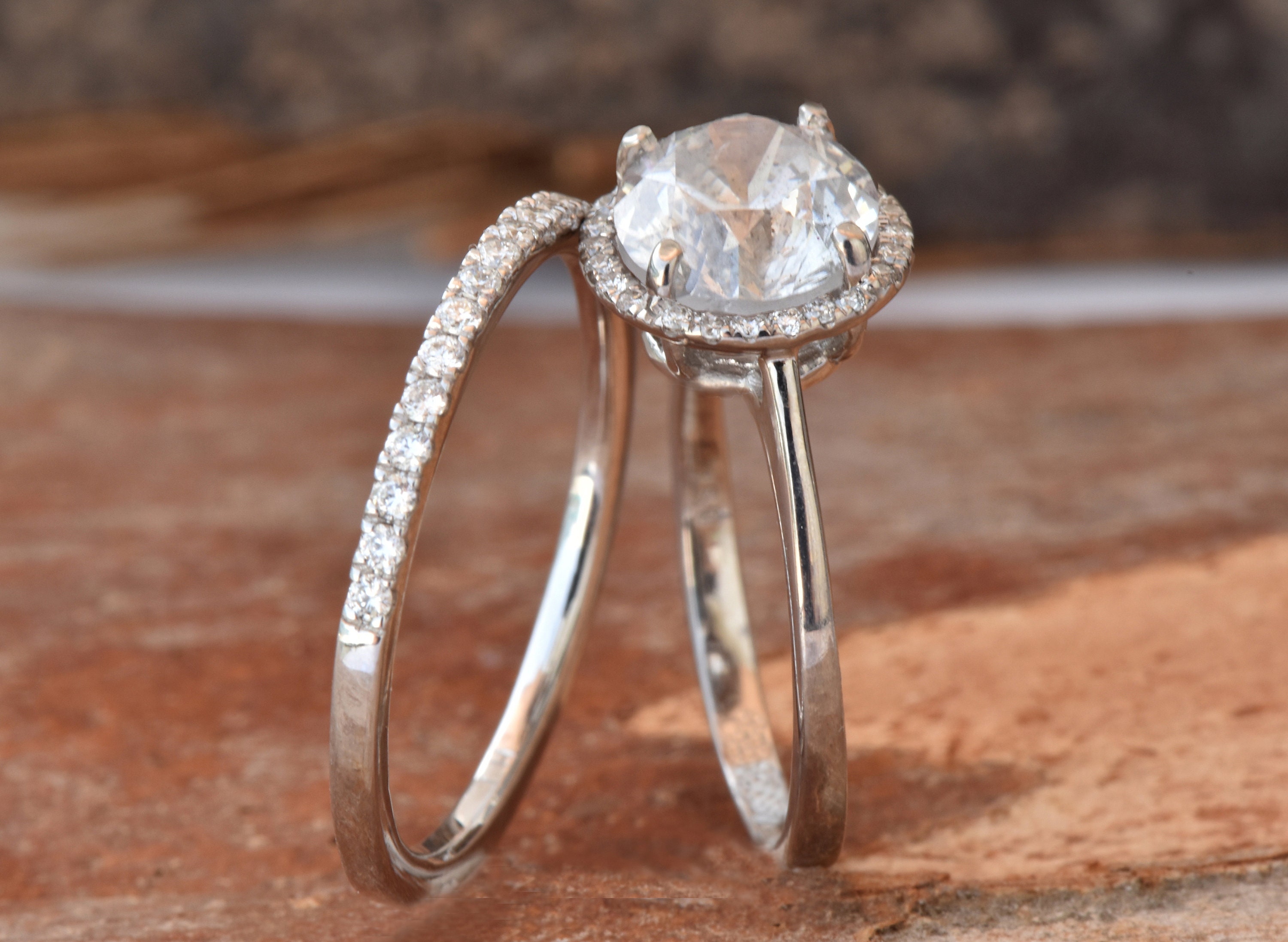 Halo diamond wedding set discount