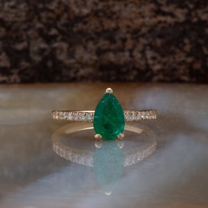 Emerald Engagement Ring Art deco Emerald Engagement Ring Gold Ring-Anniversary present-Promised ring-Emerald ring-Pear shaped emerald image 7