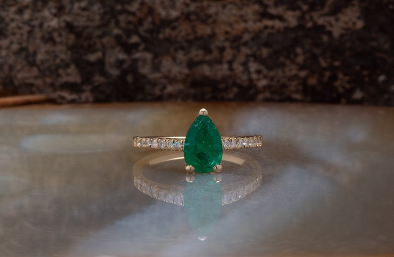 Emerald Engagement Ring Art deco Emerald Engagement Ring Gold Ring-Anniversary present-Promised ring-Emerald ring-Pear shaped emerald image 7