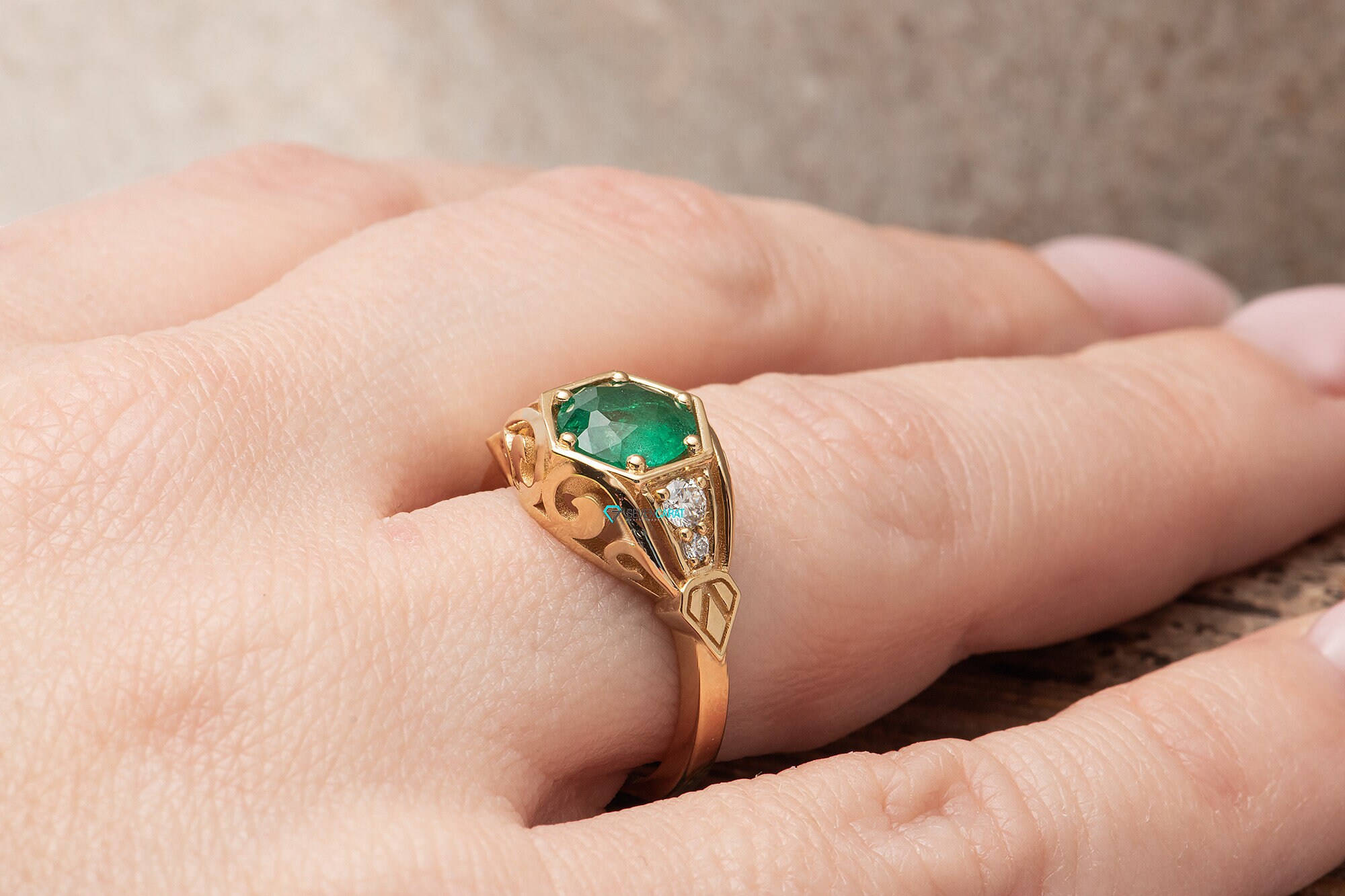 14K/18k ソリッド ゴールド ヘキサゴン エメラルド リング、1 カラット 