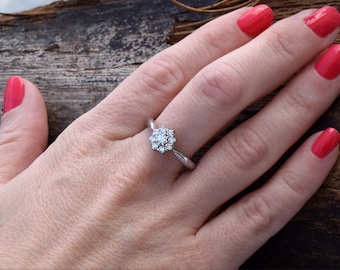 Minimalist Elegant Flower Diamond Engagement Ring, Solid 14K 18K Tiny Floral Promise Ring, Estate Genuine Diamond Ring, Anniversary Gift