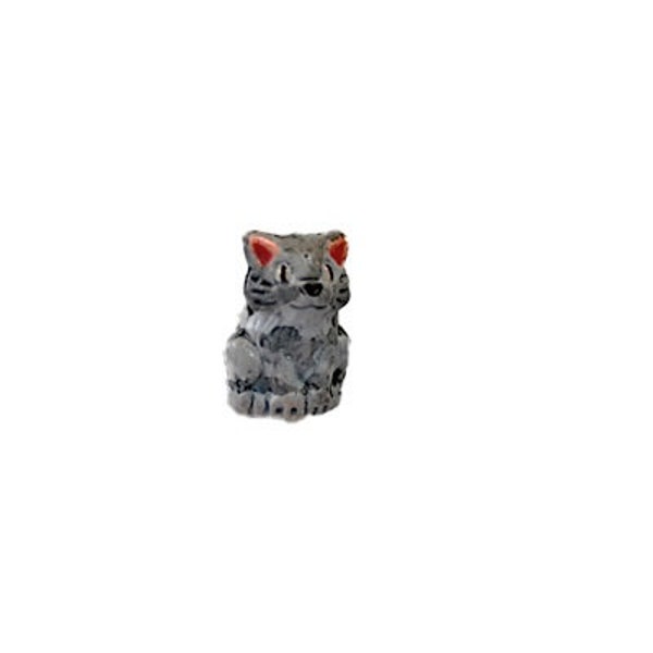 Cat Beads, Gray Sitting Cat, Hand Painted Ceramic Beads from Peru