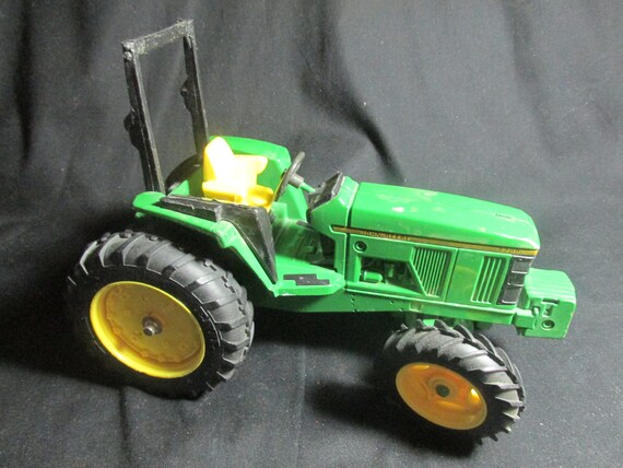 john deere scale model toys
