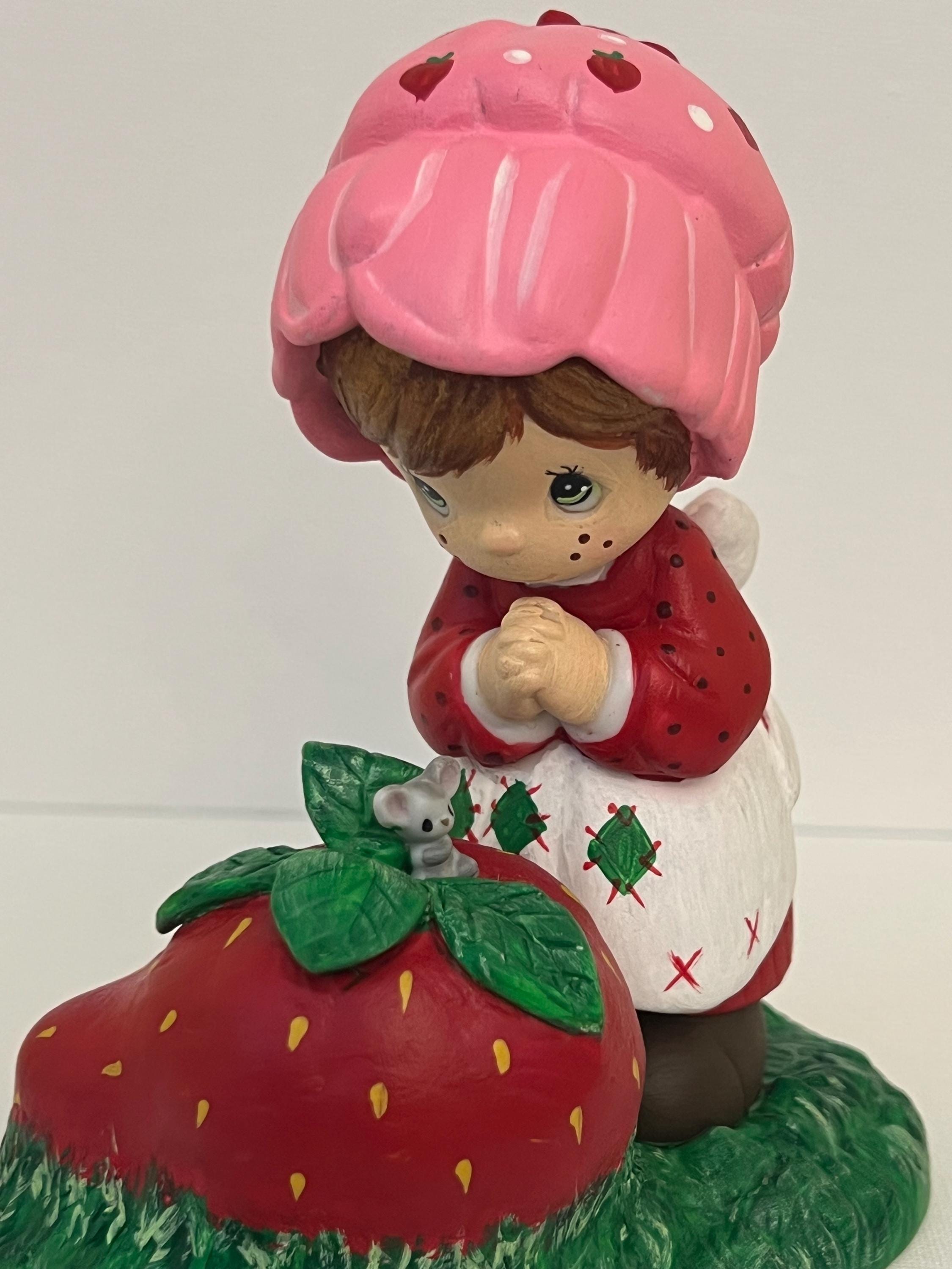 strawberry shortcake2002置物 Strawberry Shortcake's Giant Berry/treasured Moments/altered