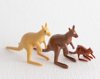 Vintage Trio of Miniature Kangaroos, Plastic Miniature Terrarium Figurines Accessories, Kangaroo Family, Dish Garden Animals