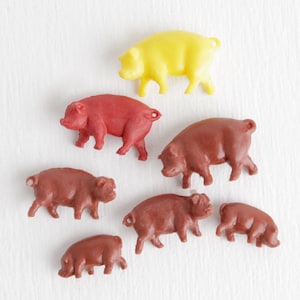 Vintage Lot of 7 Miniature Pig Figurines in Brown, Yellow, Red