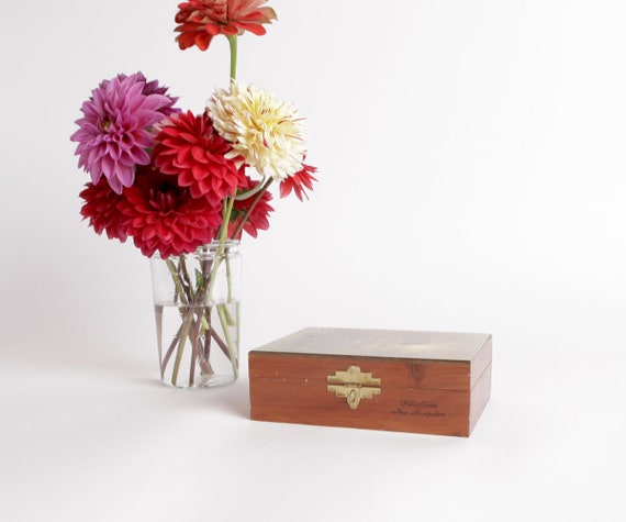 Vintage Wishing Well Cedar Wood Keepsake Box from… - image 5