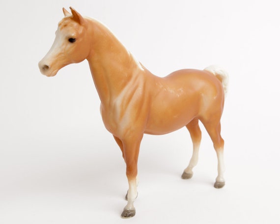 palomino breyer horse