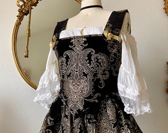 Maßgeschneidertes Renaissance Korsett Kleid und Rock, auf Bestellung gefertigt