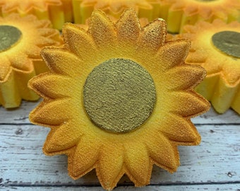 Sunflower Bath Bomb, Bath Bomb, Bath Fizzy, Wildflower Bath Bomb, Sunflower, Gifts for Her, Gifts for Mom, Mothers Day Gift, Yellow Bath Bom