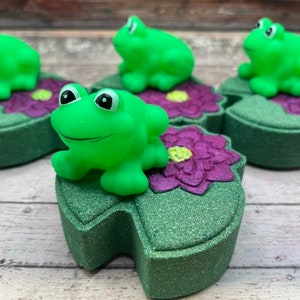 Frog Bath Bombs |Surprise Bath Bomb | Easter Gifts for Kids | Easter Basket Fillers | Kids Bath Bombs | Fun Bath Bombs |