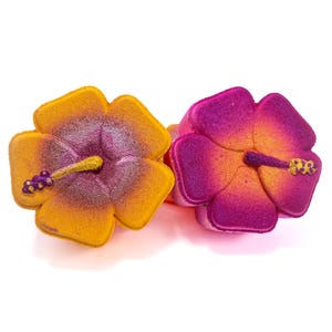 Handmade Hibiscus Bath Bomb | Hand Painted Floral Bath Bomb, Spring Bath Bomb, Mother’s Day Gift, Spa Bath Bomb, Gift for Mom, Rusted Acre