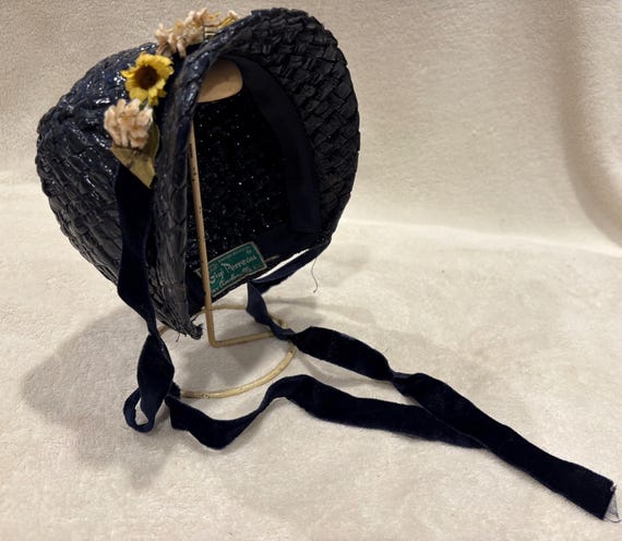 Child’s Vintage Straw Hat - image 1