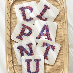 Posavasos con letras iniciales - elige tu letra de la suerte - alfabeto - regalo para los amantes del café