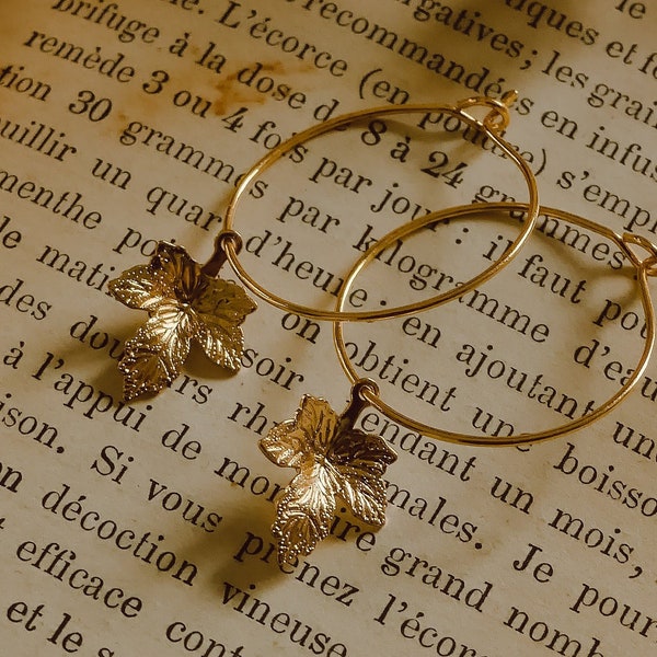 Boucles d’oreilles feuille d'érable - Bijoux d’automne - Boucles d’oreilles feuilles inspirées de la nature - Faits à la main - Halloween