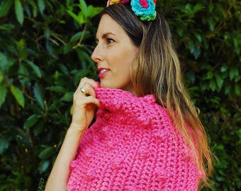 Bobblicious Capelet - Crochet Pattern by The Little Bee