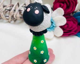 Sheep decoration, sheep decor, sheep gift, handmade sheep gift, cute sheep.