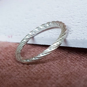 silver twist ring, chunky silver ring, 2mm wedding band, sterling silver faceted ring, twisted ring, unisex, unique, minimalist jewelry image 4