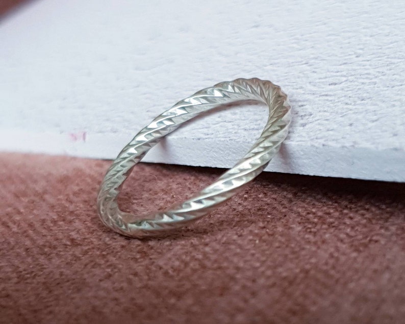 silver twist ring, chunky silver ring, 2mm wedding band, sterling silver faceted ring, twisted ring, unisex, unique, minimalist jewelry image 4
