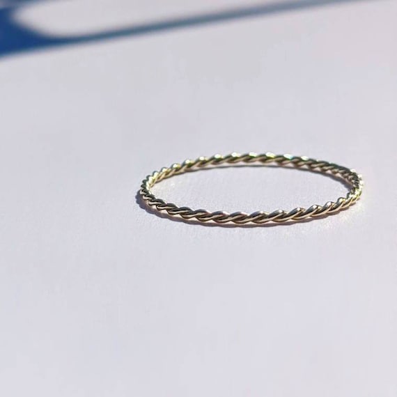 9ct gold twist best sale ring
