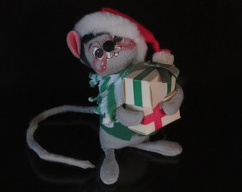 AnnaLee Anna Lee 1988 Mid-size Santa Mouse Hand Painted Posable Christmas Collectible Doll Decor Plush