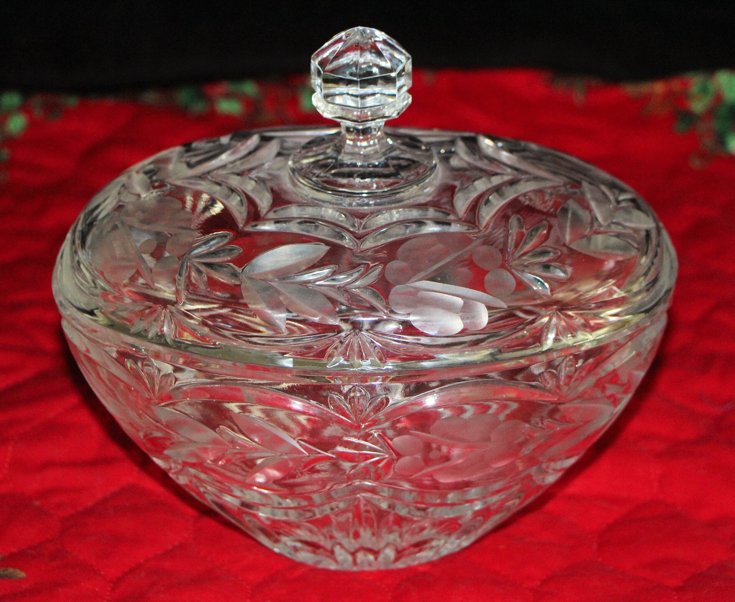 Covered CRYSTAL CANDY DISH Vintage 1970s Etched Heavy Glass Etsy