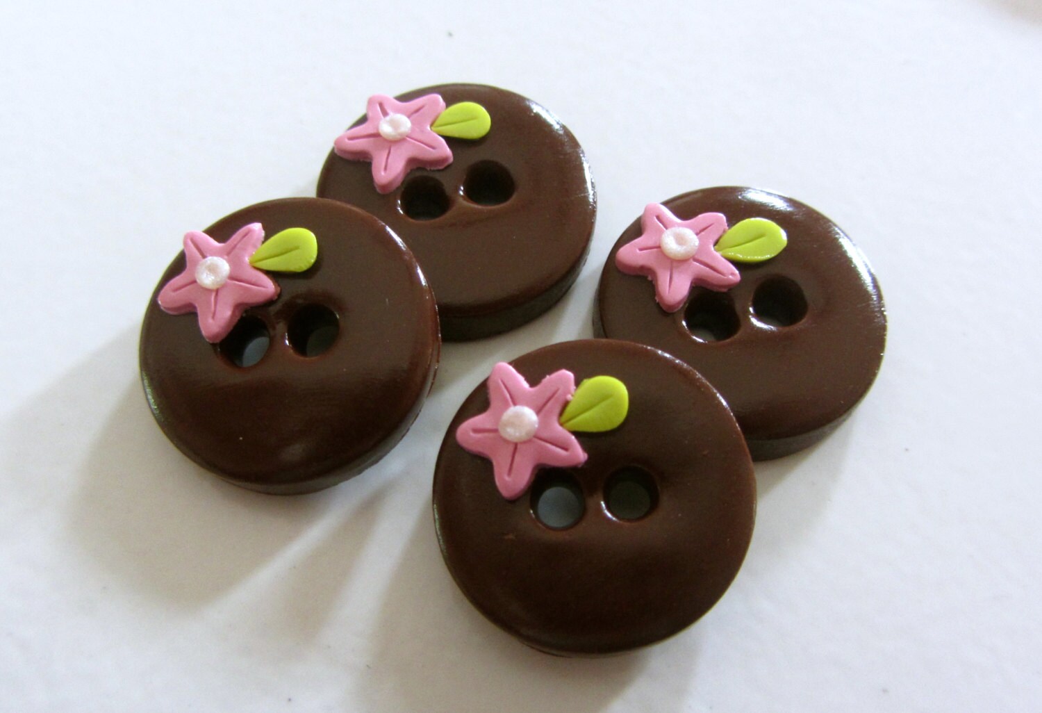 Simple flower buttons Set of 4 Any colors Etsy