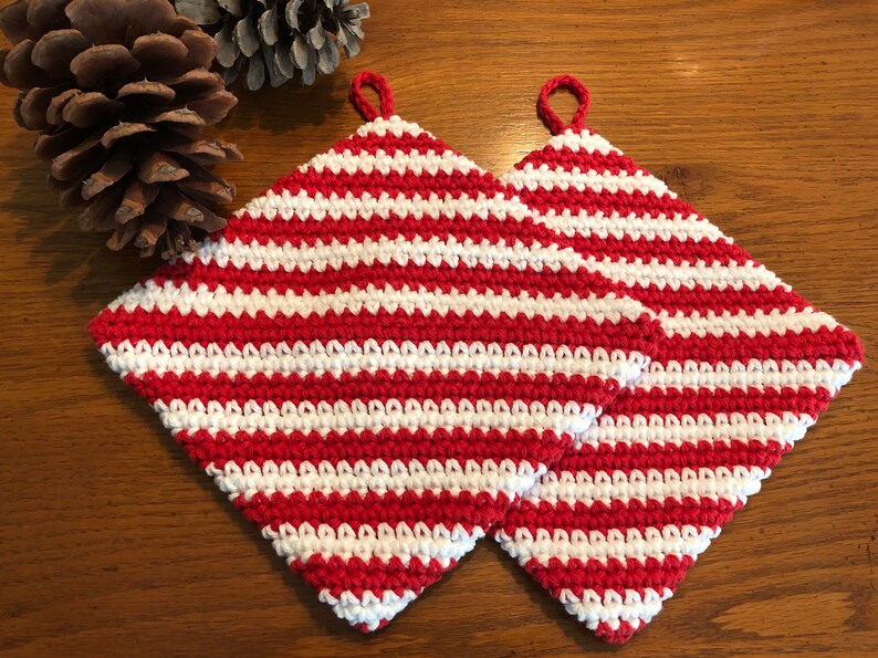 Christmas Candy Cane Potholders Set Of 2 Double Thick 100 Cotton Holiday Hot Pads Gift Idea Game Prize Door Prize Red And White Stripes
