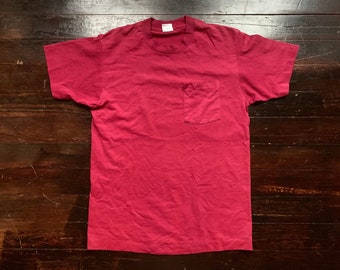 vintage 90s BVD maroon oxblood burgundy selvedge pocket tee shirt 50/50 faded plain basic blank classic single stitch t-shirt 20.5x29.5 tall
