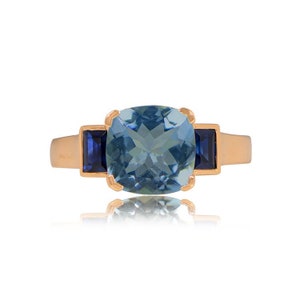 1.90ct Blue Topaz Ring. 18k Yellow Gold Prong Ring.