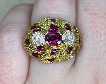 Vintage 1ct Cushion Cut Ruby and Diamond Engagement Ring, Circa 1970. 18K Yellow Gold Ring.