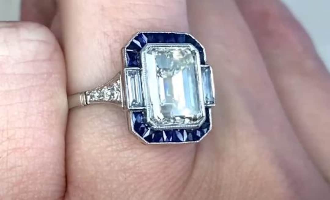 3.05センターカラットのエメラルドカットダイヤモンドエンゲージリング