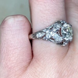 Center Diamond Ring