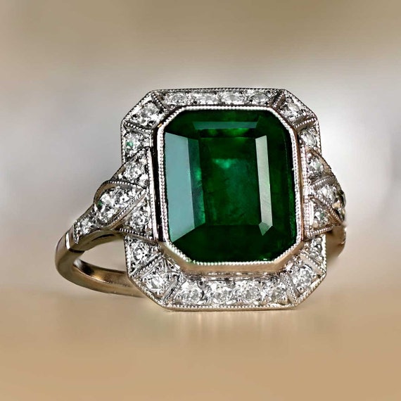 Emerald cheap platinum ring