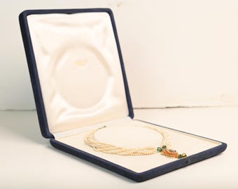 Collar vintage de diamantes GIA. Collar de diamantes y perlas. Collar de oro amarillo de 18 quilates. Collar de diamantes con perla y esmeralda, circa 1980.