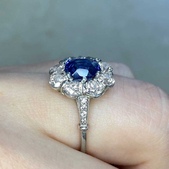 1.56ct GIA-Certified Oval Cut Sapphire Ring with … - image 8