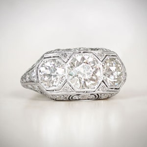 Antique Art Deco 3.05ct Old European Cut Diamond Ring, Circa 1930. Platinum Ring.