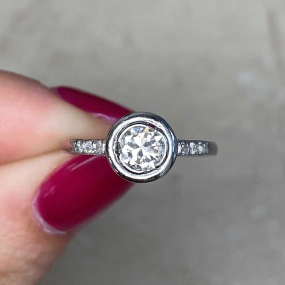 Vintage 0.50ct Bezel Round Brilliant Cut Diamond Engagement Ring