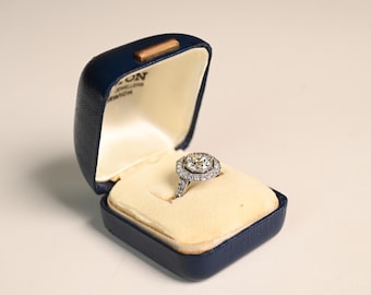 1 GIA-zertifizierter Ring mit Diamanten im Altschliff. Achteck Form Diamant Ring. Heiligenschein Diamant-Ring. Handgefertigter Platinring.
