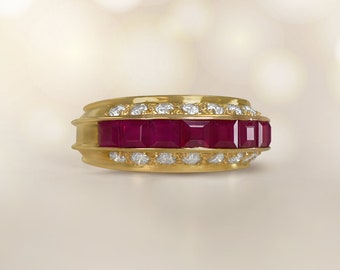 Vintage 0.80ct Carré Cut Ruby and Diamond Ring. Circa 1970. Handcrafted in 18K Yellow Gold Ring.