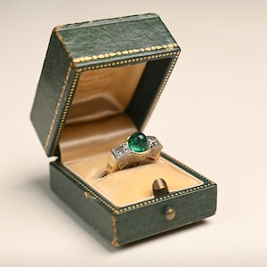 Emerald Ring Box