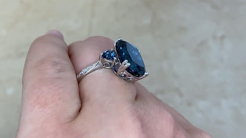 14K White Gold Ring