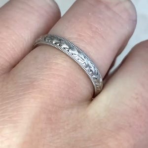 Fine Milgrain Decorated Band