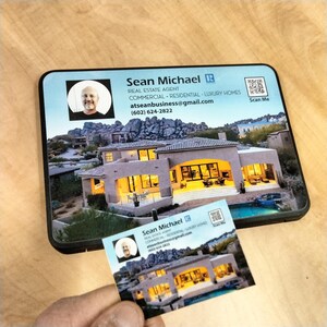 Verander je VISITEKAARTJE in je Devise Skin Realtor Business-apparaatafbeeldingen Personaliseer het apparaat Personaliseer het apparaat met de skin voor visitekaartjes Qr