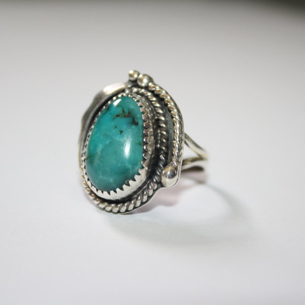 Native Inspired Sterling Silver with Oval Turquoise Stone Ring Vintage Sterling Silver Ring Size  7.5 - free ship US