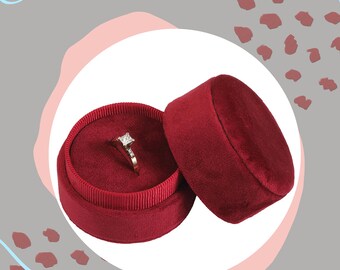 Vintage Style Ring Box, Round Ring Gift Box, Engagement Box, Round Velvet Box - 2.5" x 2"
