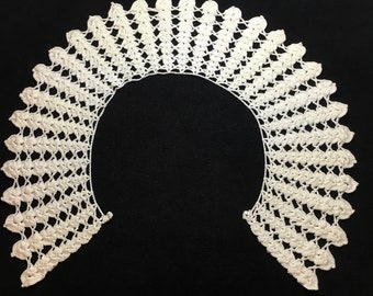 Vintage Ecru Cotton Crochet Collar